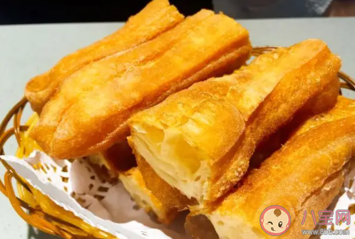 油條為什么是兩股 油條的制作辦法是什么