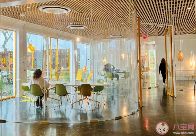 為什么年輕人不想待在辦公室 怎樣看待移動辦公