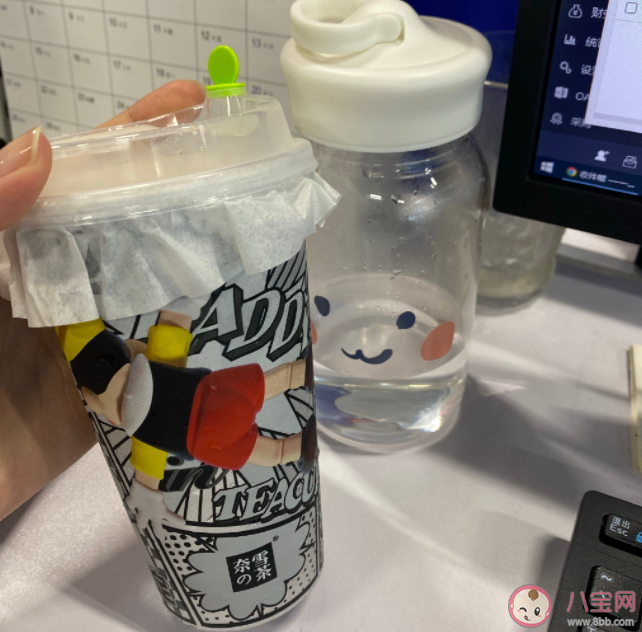 為何要盡量少喝奶茶 奶茶喝多了會給你的身體帶來什么