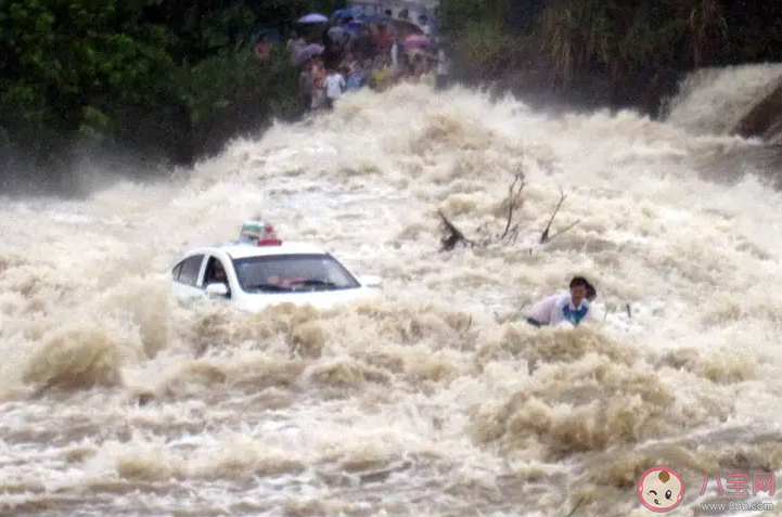 遇到山洪應(yīng)當(dāng)如何自救 山洪暴發(fā)時我們該怎么辦 遇到山洪應(yīng)當(dāng)如何自救 山洪暴發(fā)時我們該怎么辦