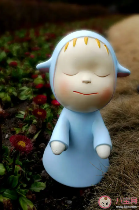 夢游的人到底能不能叫醒 人為什么會夢游 夢游的人到底能不能叫醒 人為什么會夢游