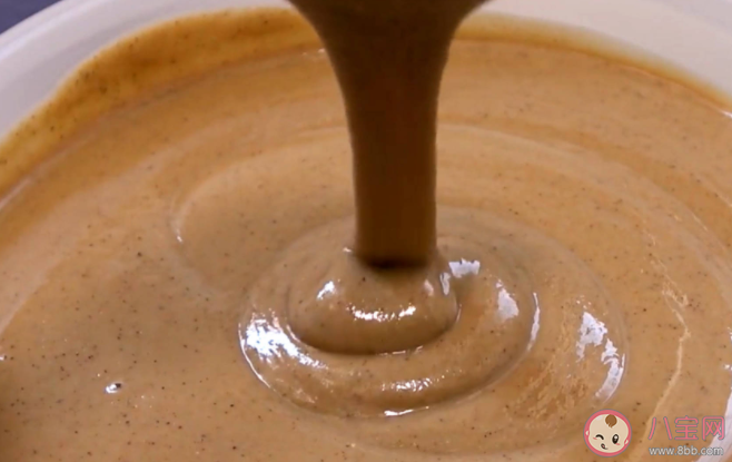 芝麻醬里含鈣量到底是多少 芝麻醬吃多了對人有什么危害 芝麻醬里含鈣量到底是多少 芝麻醬吃多了對人有什么危害