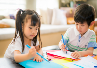 養(yǎng)娃重在揚(yáng)長還是補(bǔ)短 眼里都是孩子缺點(diǎn)怎么辦