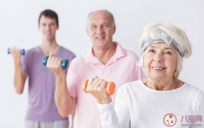 夏季老年人怎么補(bǔ)鈣 補(bǔ)鈣要牢記4大原則 夏季老年人怎么補(bǔ)鈣 補(bǔ)鈣要牢記4大原則