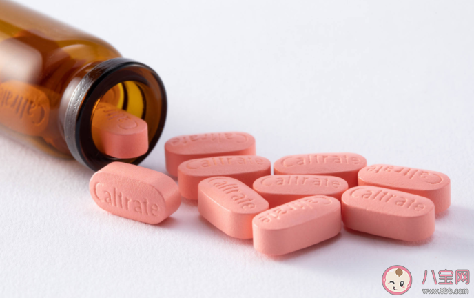 夏季老年人怎么補(bǔ)鈣 補(bǔ)鈣要牢記4大原則 夏季老年人怎么補(bǔ)鈣 補(bǔ)鈣要牢記4大原則