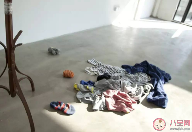 內衣和襪子可以一起洗嗎 內衣和襪子哪個更臟 內衣和襪子可以一起洗嗎 內衣和襪子哪個更臟