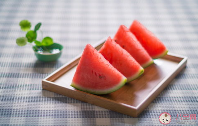 西瓜原產(chǎn)地是在哪里 關(guān)于西瓜的一些知識(shí) 西瓜原產(chǎn)地是在哪里 關(guān)于西瓜的一些知識(shí)