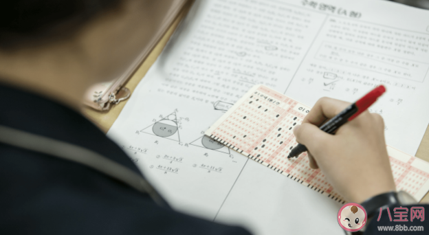 考試焦慮有什么表現(xiàn) 如何應(yīng)對考試焦慮