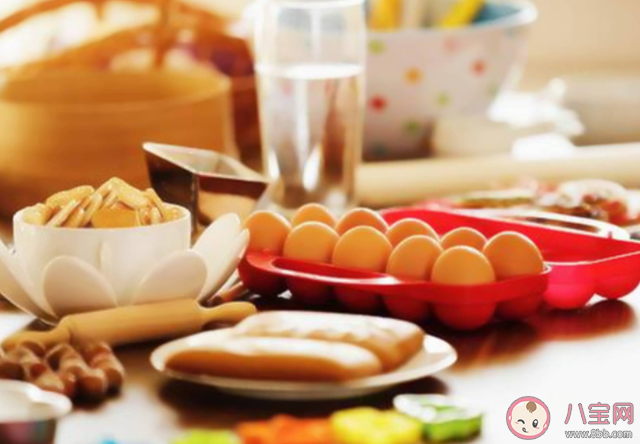 父母禁止孩子吃零食會怎樣 怎么合理給孩子選擇零食