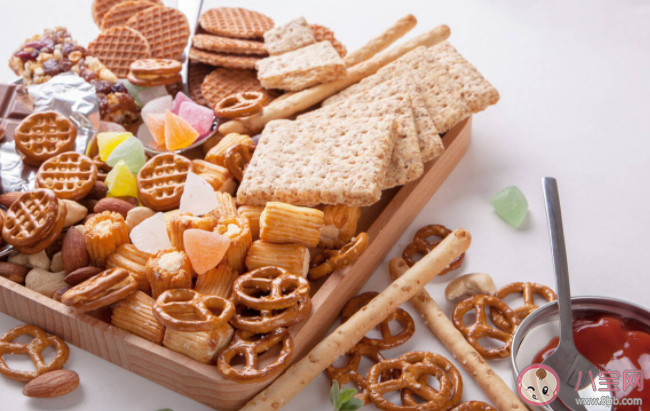 父母禁止孩子吃零食會怎樣 怎么合理給孩子選擇零食