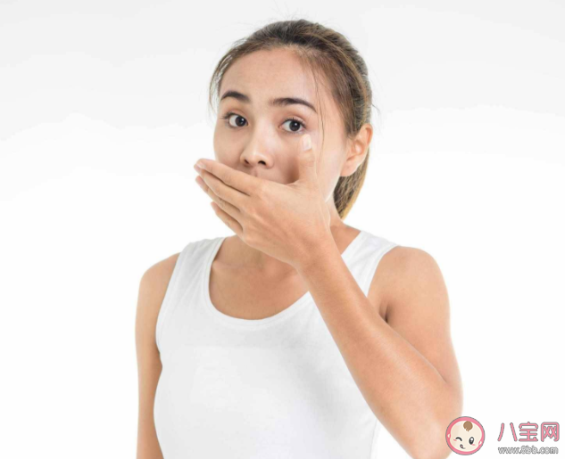 嘴里發苦是怎么造成的 嘴里發苦要注意什么 嘴里發苦是怎么造成的 嘴里發苦要注意什么