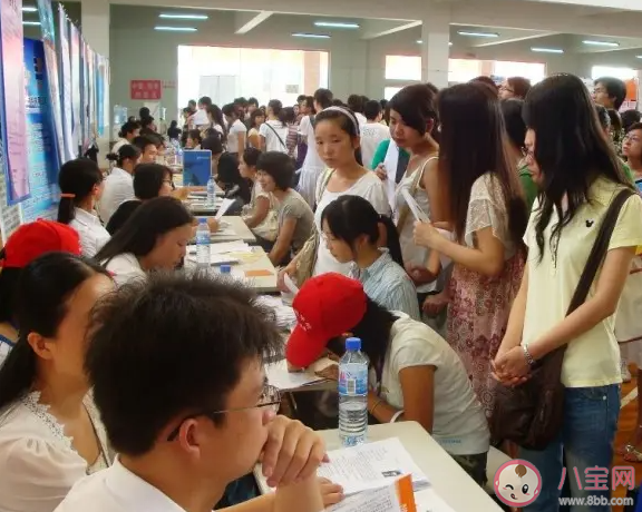 大學生課余時間要做兼職嗎 兼職到底有什么用