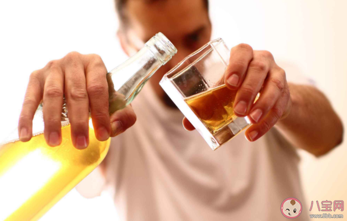 長期酗酒會陽痿嗎 長期酗酒對身體傷害有多大