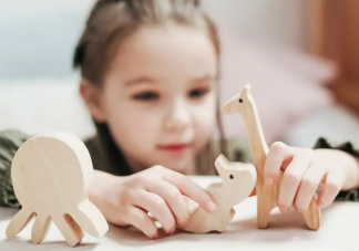 父母保護越多小孩共情能力越差嗎 對孩子過度保護真的好嗎