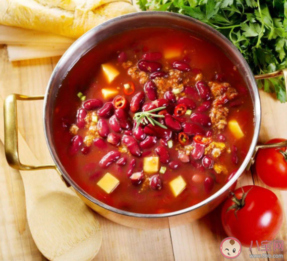 痛經喝紅糖水為什么更痛了 痛經吃哪些食物可能會加重