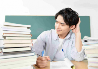 空巢大學(xué)生是什么意思 大學(xué)生在家上網(wǎng)課期間需要注意些什么