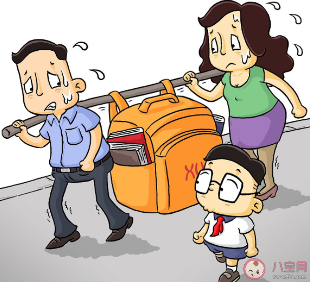 家長該不該替孩子背書包 為什么爭議這么大