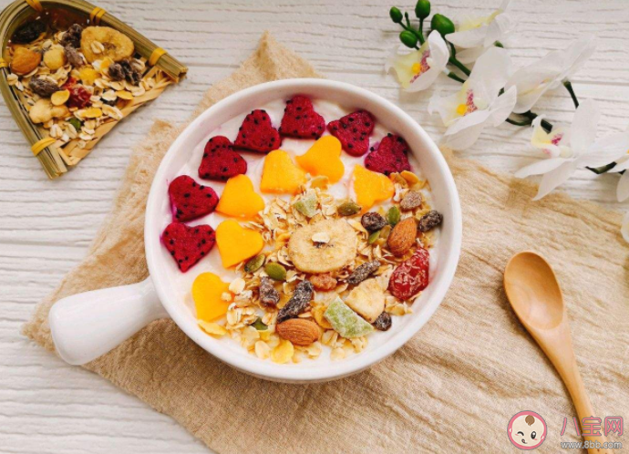 中小學(xué)生營養(yǎng)餐7條建議 營養(yǎng)餐食譜搭配2022 中小學(xué)生營養(yǎng)餐7條建議 營養(yǎng)餐食譜搭配2022