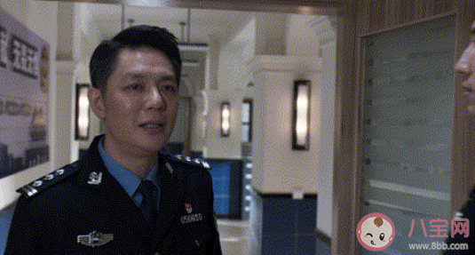 《罰罪》肖振邦的香煙是什么牌子 肖振邦敲香煙盒有什么含義