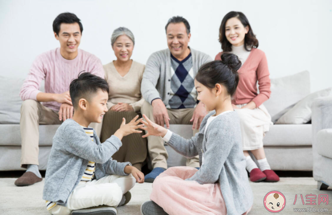 婚后應不應該和公婆一起住 不和公婆一起住就是不孝順嗎 婚后應不應該和公婆一起住 不和公婆一起住就是不孝順嗎