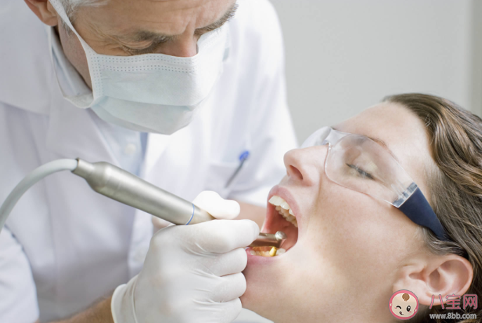 洗牙會不會有危害 洗牙后牙齒酸軟怎么回事