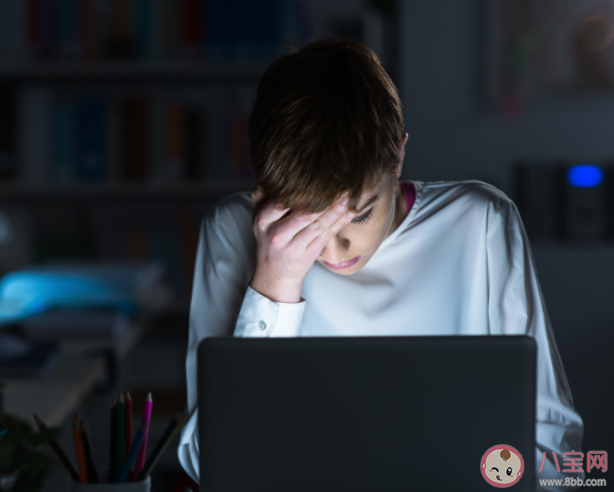 為什么熬夜會掉頭發 熬夜脫發怎么重新長回來