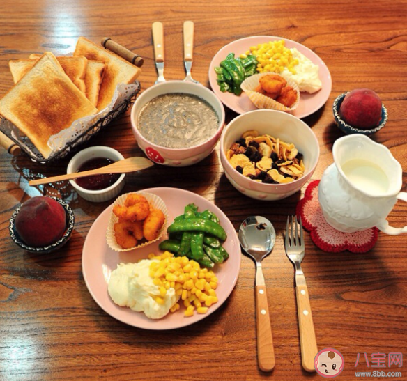 不吃早飯或晚飯哪個對身體影響更大 早餐晚餐怎么吃 不吃早飯或晚飯哪個對身體影響更大 早餐晚餐怎么吃
