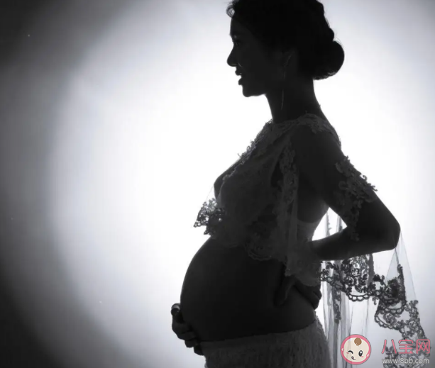 妊娠紋的粗細可以預(yù)測胎兒性別嗎 胎兒的性別怎么預(yù)測 妊娠紋的粗細可以預(yù)測胎兒性別嗎 胎兒的性別怎么預(yù)測