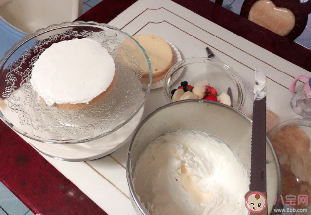 蛋清經過打發后就是奶油嗎 蛋清為什么打不成奶油狀