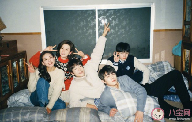 《在你的冬夜里閃耀》大結(jié)局是什么 另一個時空李子憑空消失了嗎