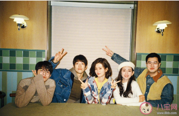 《在你的冬夜里閃耀》大結(jié)局是什么 另一個時空李子憑空消失了嗎