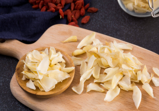 未過度加工的百合干是不是越白越好 干百合功效作用有什么