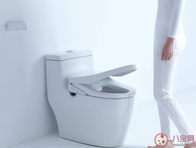 使用公共馬桶圈用酒精消毒夠嗎 馬桶傳染性病要滿足什么條件