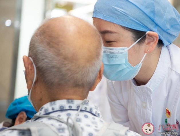 老年人接種新冠疫苗有最高年齡限制嗎 哪種新冠疫苗更適合老年人接種