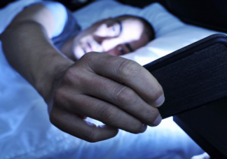 為什么總是戒不掉熬夜 熬夜上癮如何矯正