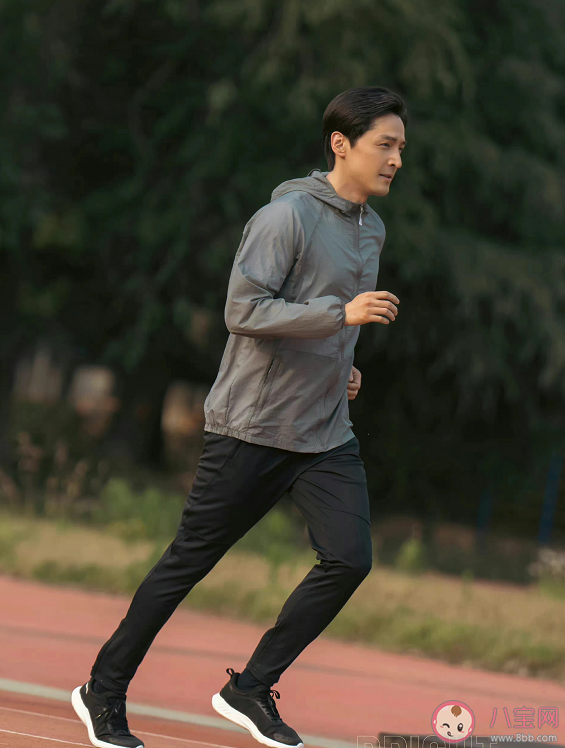 如何評(píng)價(jià)胡歌在縣委大院中的表現(xiàn) 梅曉歌的權(quán)力有多大