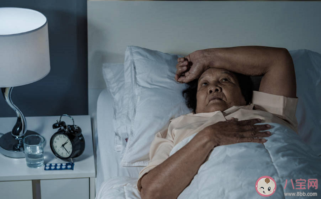 失眠可能是肺出現了問題 睡覺出現哪些異常是肺部在求救 失眠可能是肺出現了問題 睡覺出現哪些異常是肺部在求救