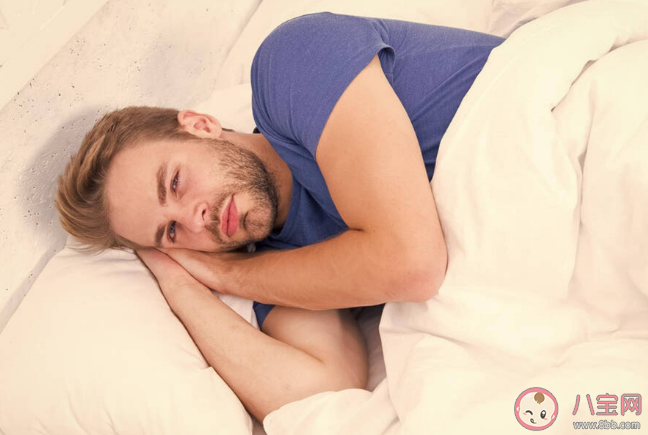 失眠可能是肺出現了問題 睡覺出現哪些異常是肺部在求救 失眠可能是肺出現了問題 睡覺出現哪些異常是肺部在求救