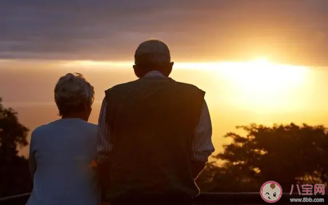 你老了愿意和子女住嗎 老了之后要不要和子女住 你老了愿意和子女住嗎 老了之后要不要和子女住