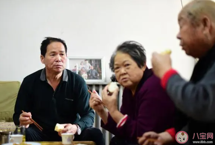 你老了愿意和子女住嗎 老了之后要不要和子女住 你老了愿意和子女住嗎 老了之后要不要和子女住