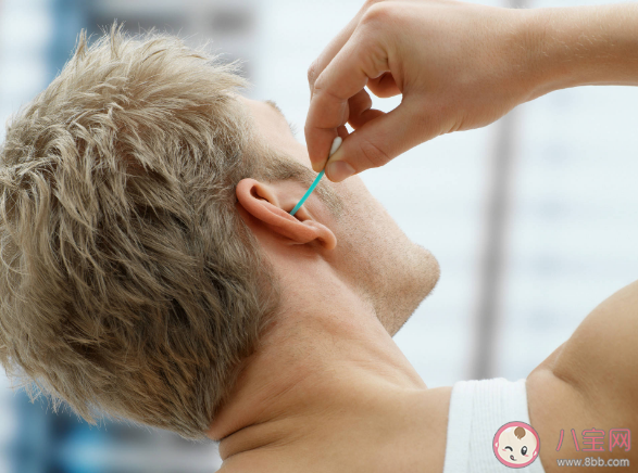 要定期去醫院掏耳朵嗎 耳朵很癢掏不出來東西是怎么回事 要定期去醫院掏耳朵嗎 耳朵很癢掏不出來東西是怎么回事