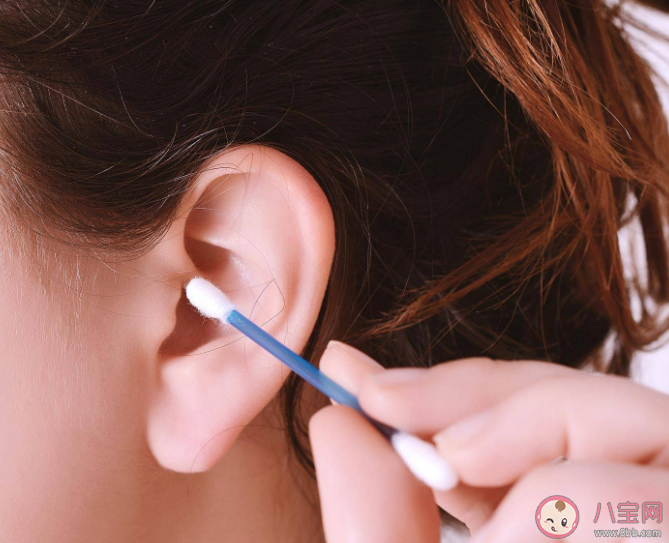 要定期去醫院掏耳朵嗎 耳朵很癢掏不出來東西是怎么回事 要定期去醫院掏耳朵嗎 耳朵很癢掏不出來東西是怎么回事