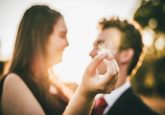 介意對象有很好的異性朋友嗎 怎么看待對象的異性朋友