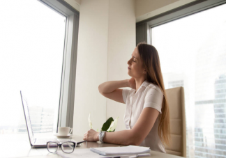 為何久坐如此傷身 哪些動作可以緩解久坐帶來的不適