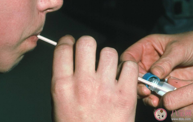 呼氣實驗能夠替代胃鏡嗎 什么人需要進行胃鏡檢查