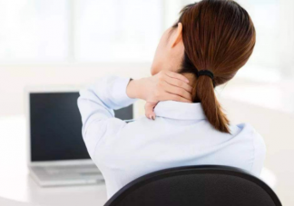 如何改善頸椎疲勞 日常保護自己的頸椎3個方法