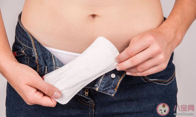 95后女生去百所學校大方談月經是怎么回事 大方談月經是需要教育的 95后女生去百所學校大方談月經是怎么回事 大方談月經是需要教育的