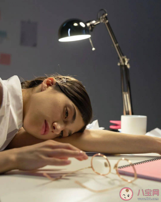 長期缺覺會腿粗嗎 缺覺有哪些行為表現