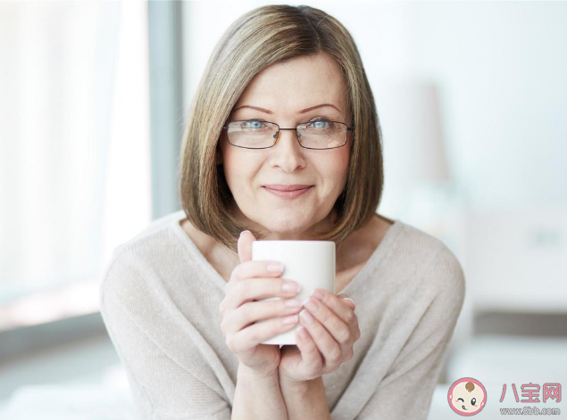 女性補(bǔ)充激素最佳時(shí)機(jī)是什么時(shí)候 更年期后要補(bǔ)充激素嗎