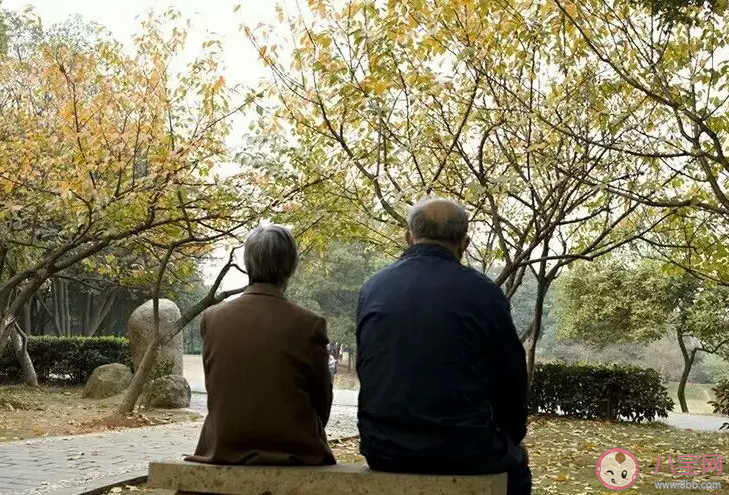 父母衰老你會感到害怕嗎 怎樣面對父母的衰老 父母衰老你會感到害怕嗎 怎樣面對父母的衰老